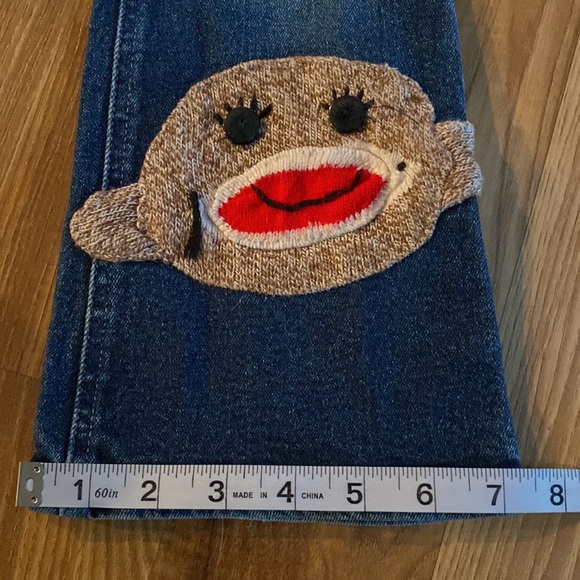 Levi’s with hand sewn monkey patches Girls Size 6 - Picture 12 of 12